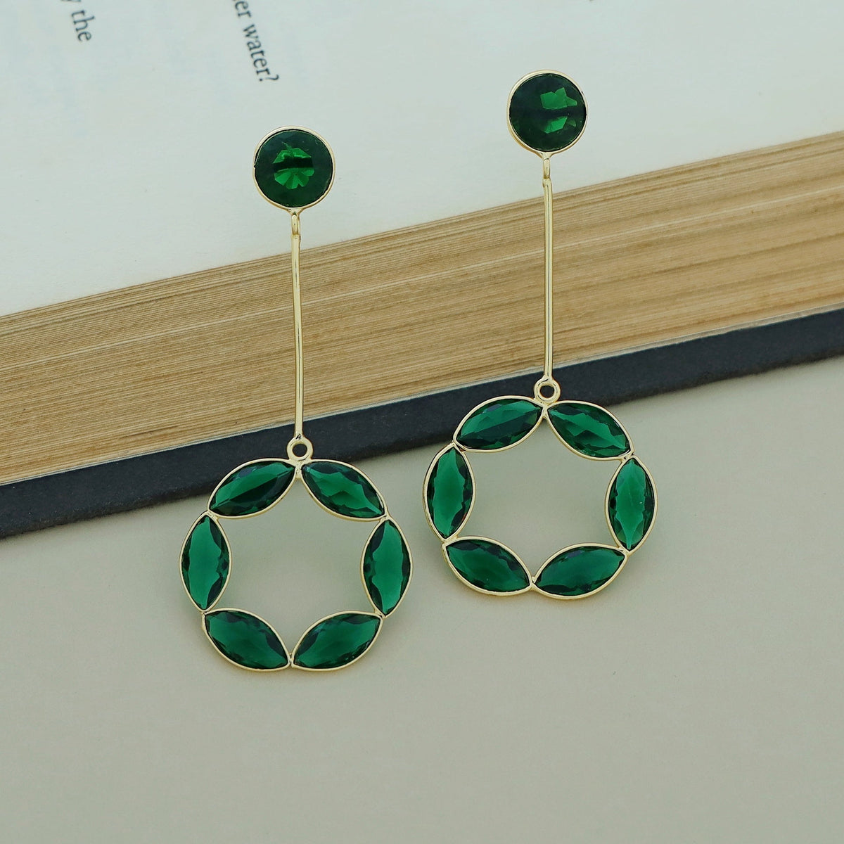 Glossy Circle Stick Earring
