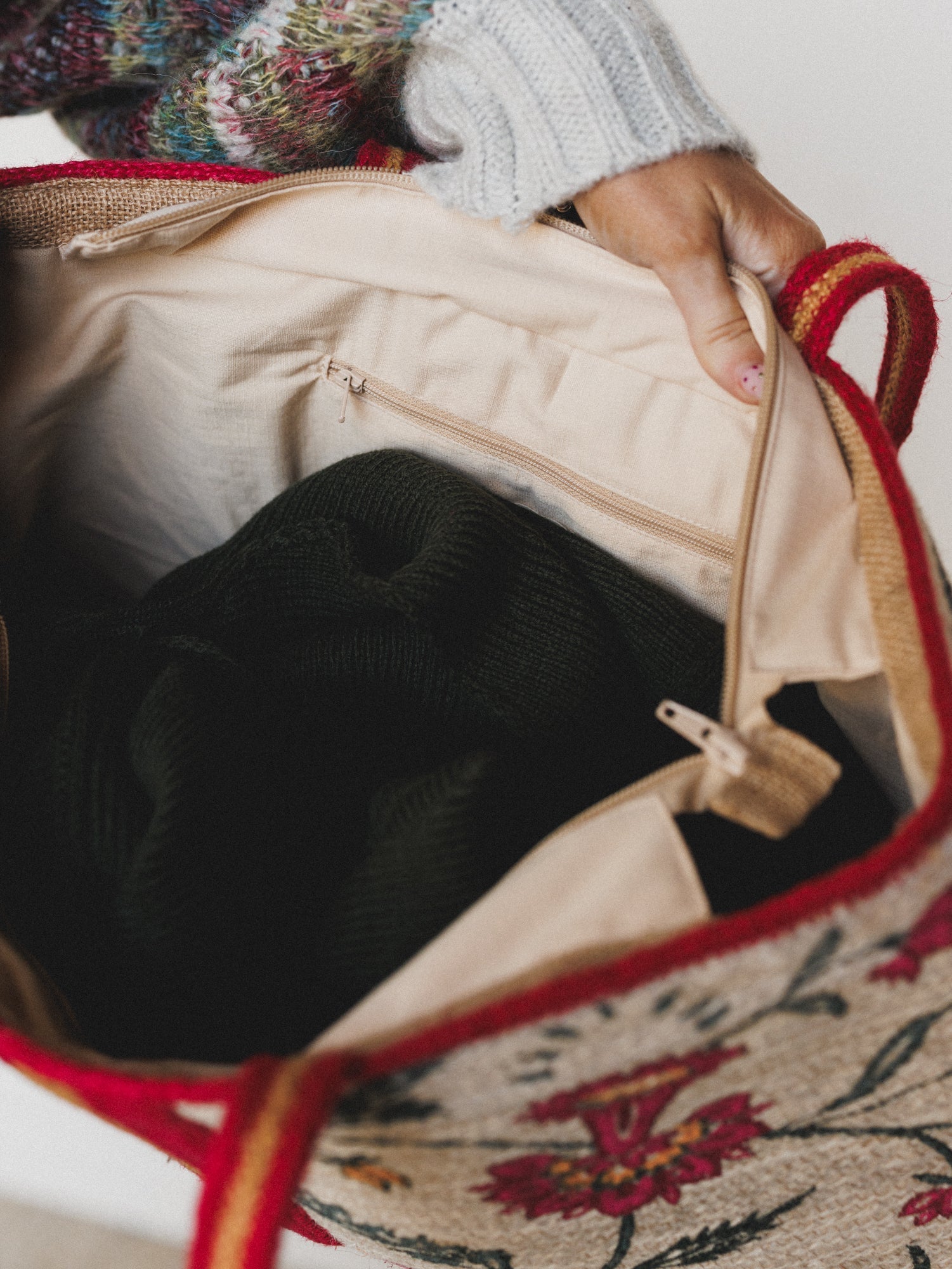 Flower Fields Bag - Cherry Dream