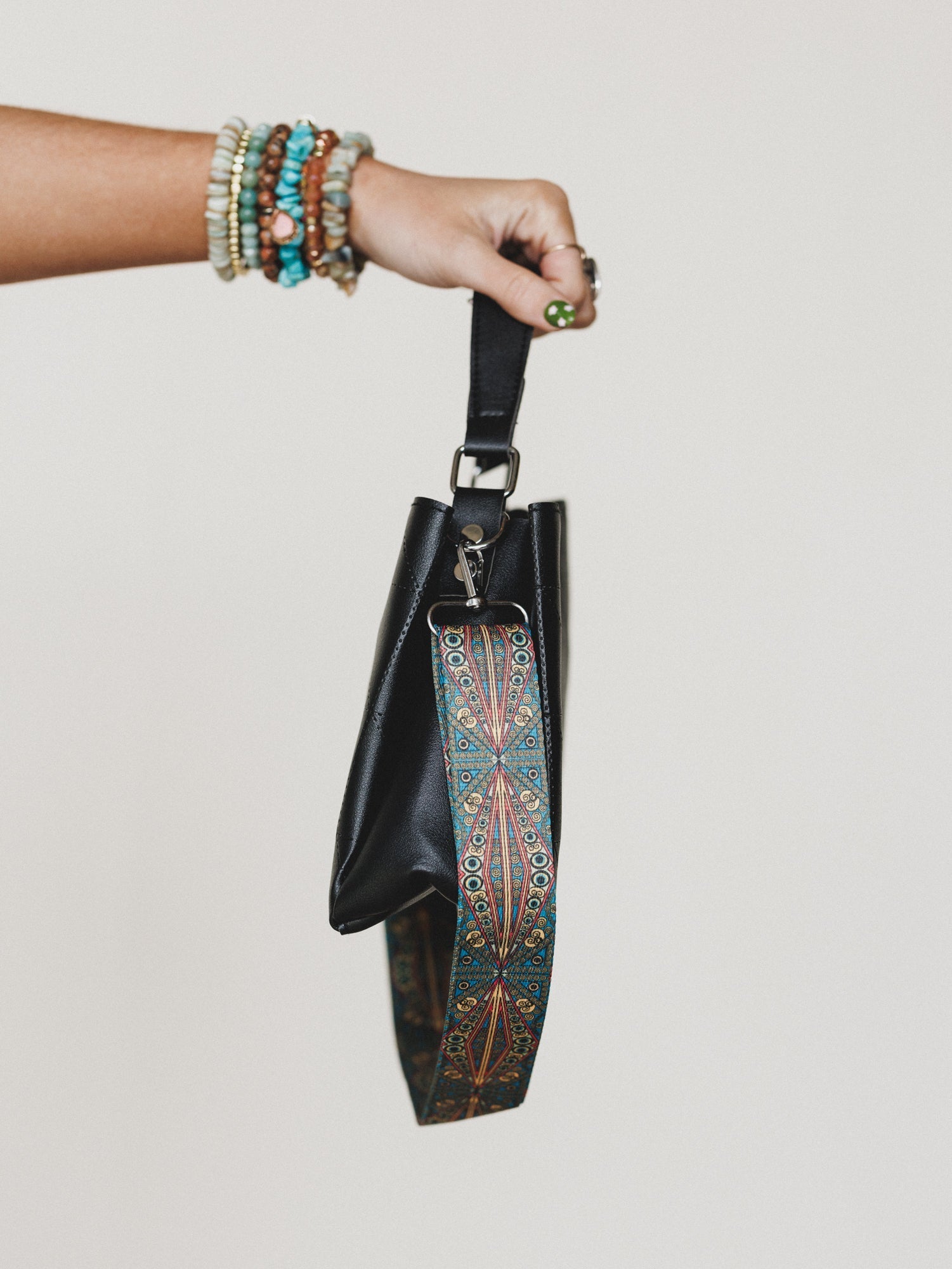 Easy Out Purse - Black