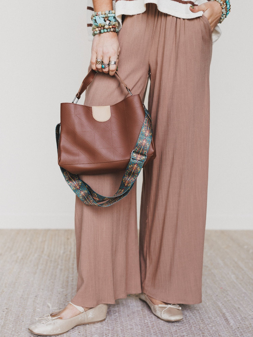 Easy Out Purse - Camel