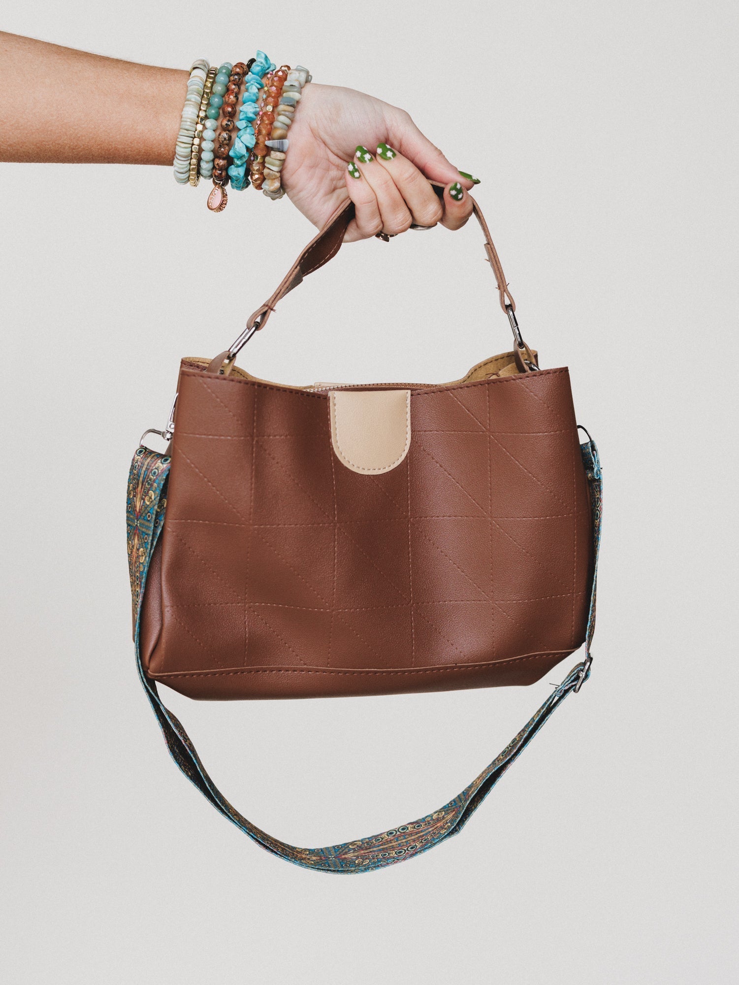 Easy Out Purse - Camel